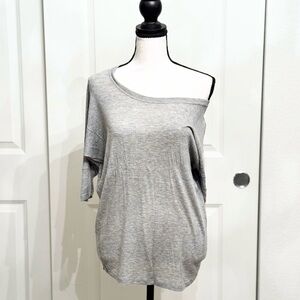 Urban Outfitters Light Gray Three Quarter Sleeve Blouse Top Shirt, Size XS